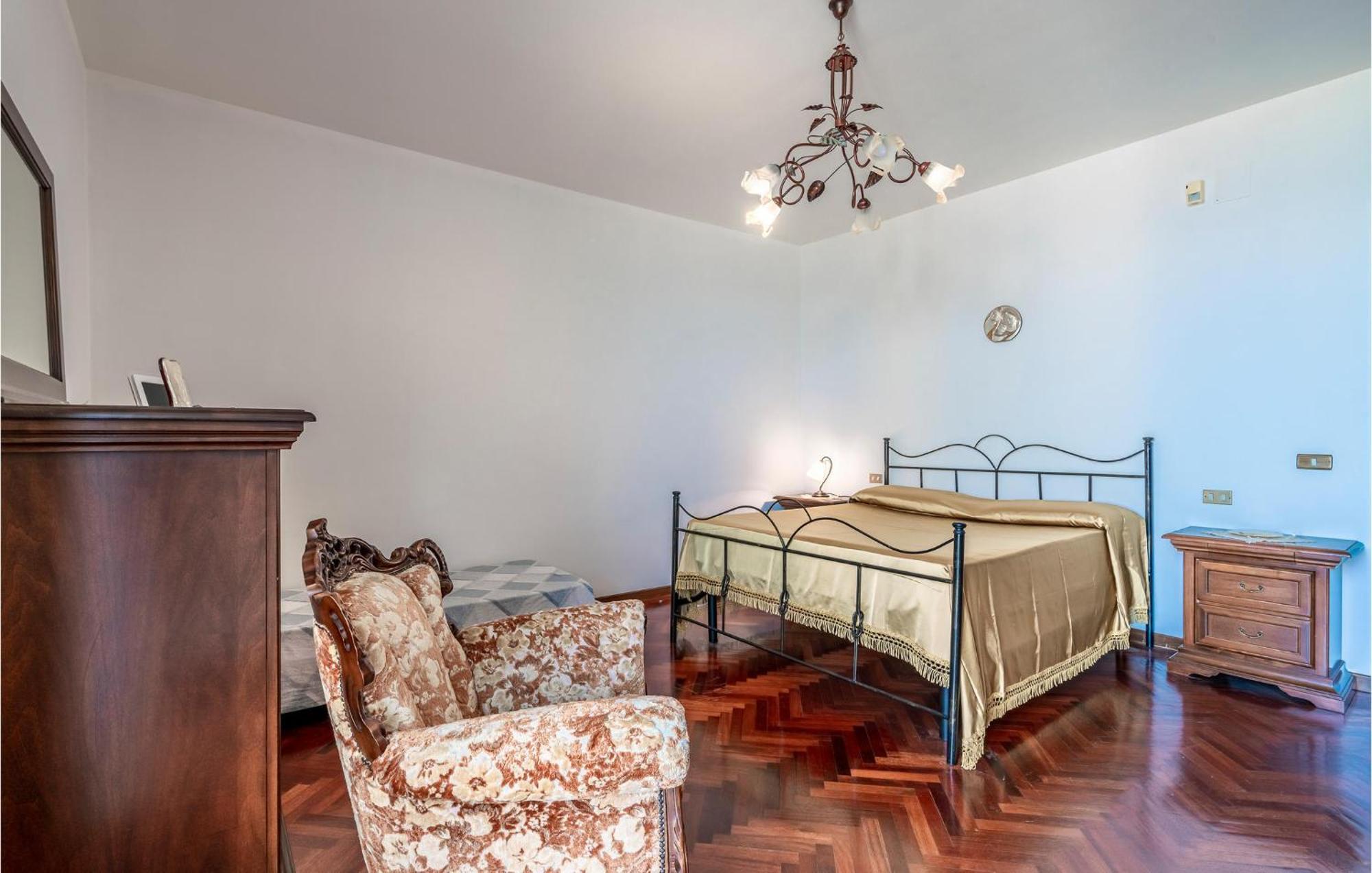 Nice Home In Belsito With Wifi Montepagano Buitenkant foto